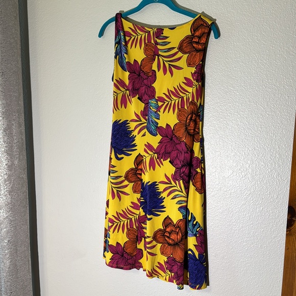 Women’s medium yellow zip up Kate and Mallory dress - Picture 4 of 4